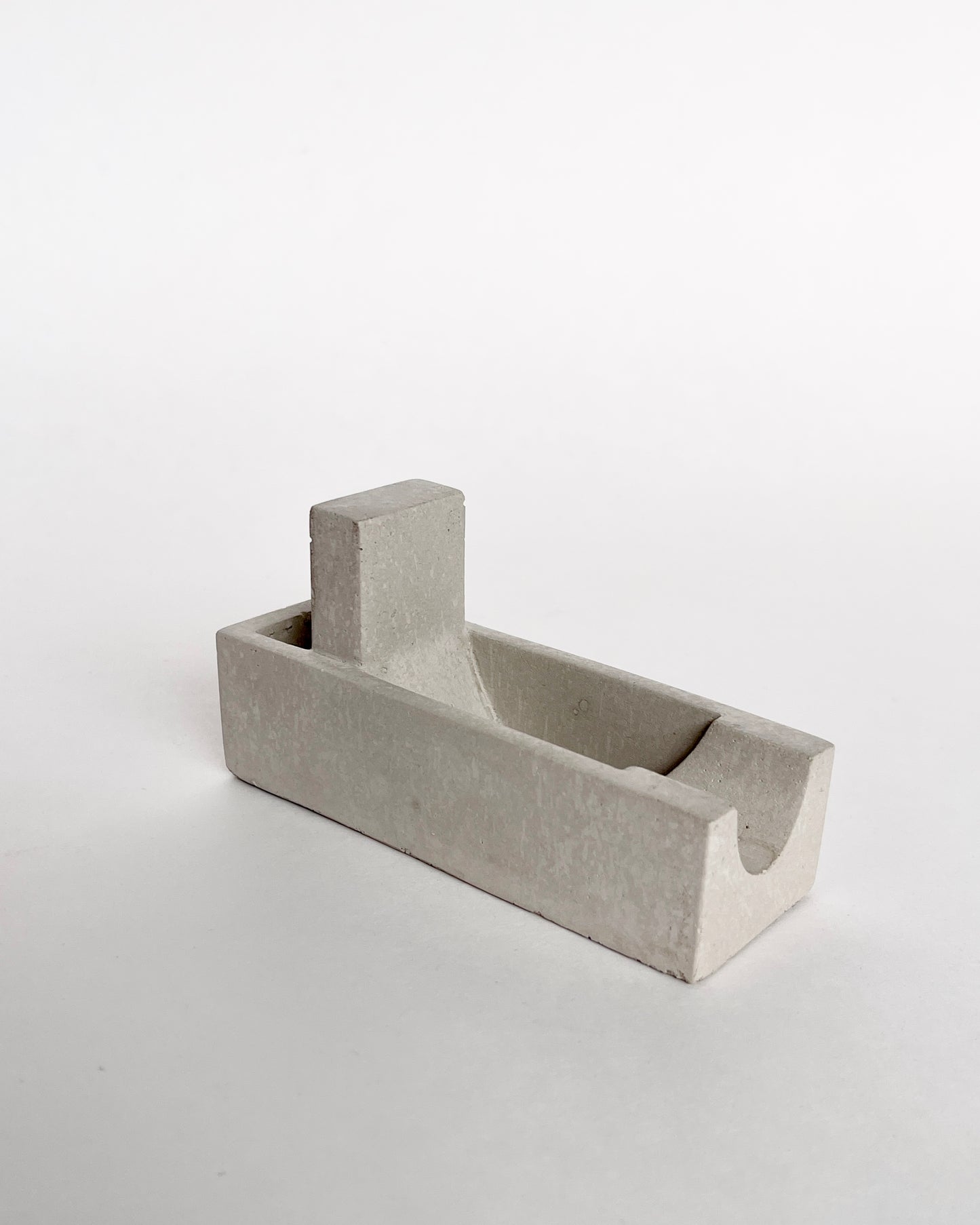 Grip n Rip Ashtray: BlankCanvas